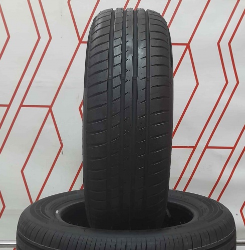 215/60/16 BlackArrow P-15 95V